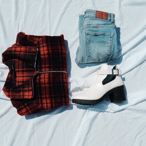 🚨Pumpkin Patch Collection// Flannel Jacket - Picture 5 of 8